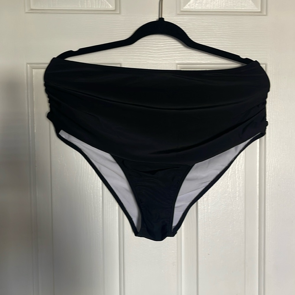 Black bikini bottom